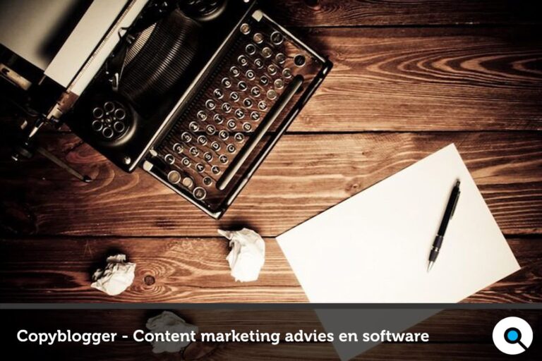 typmachine en pen en papier om content marketing voor te stellen